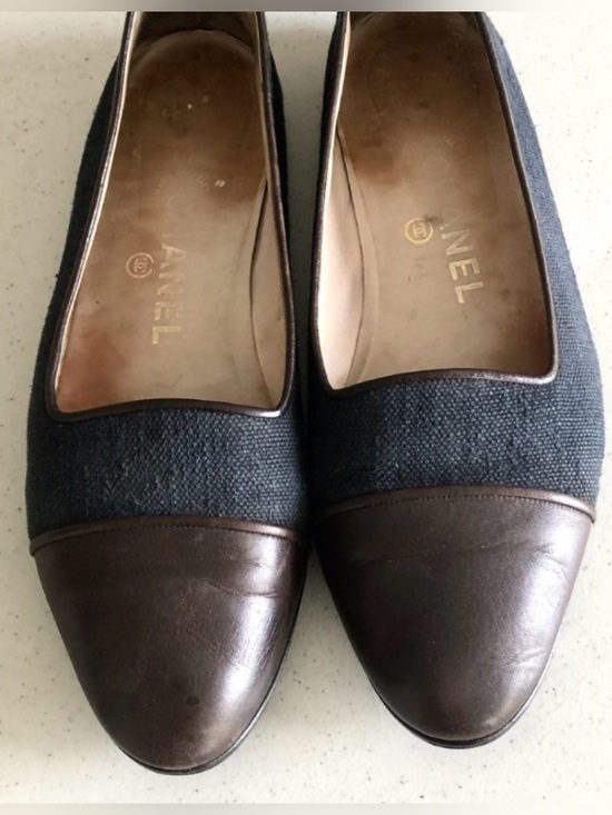 CHANEL Shoes - Vintage CHANEL Blue Denim Brown Leather ballet flats- size 39